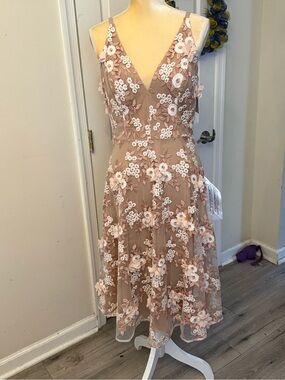 Dress the Population Blush Pink Floral Embroidered V-Neck Midi Dress